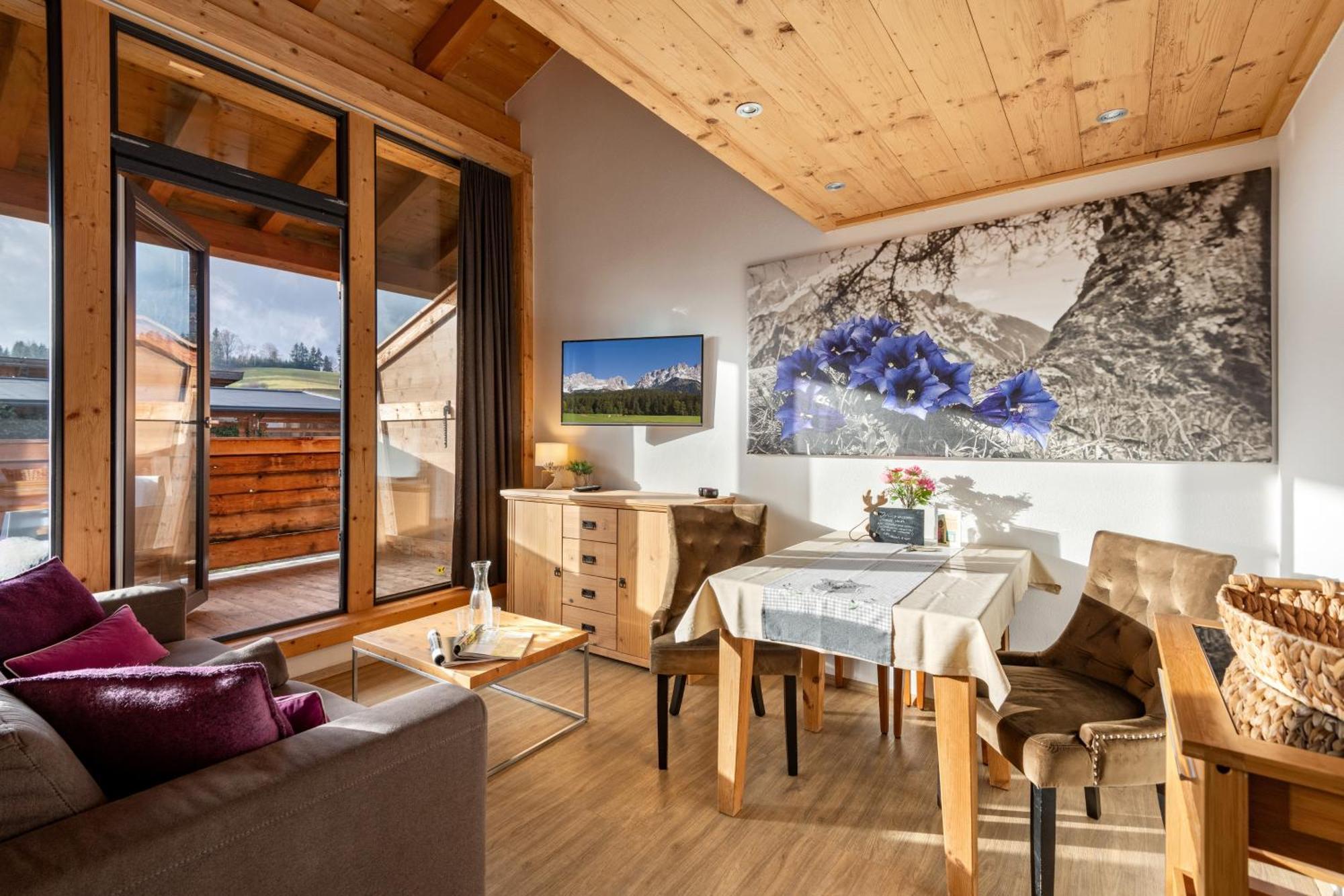 Narzenhof Wellness Chalets, Familien & Luxus Apartments Am Bauernhof Sankt Johann in Tirol Luaran gambar